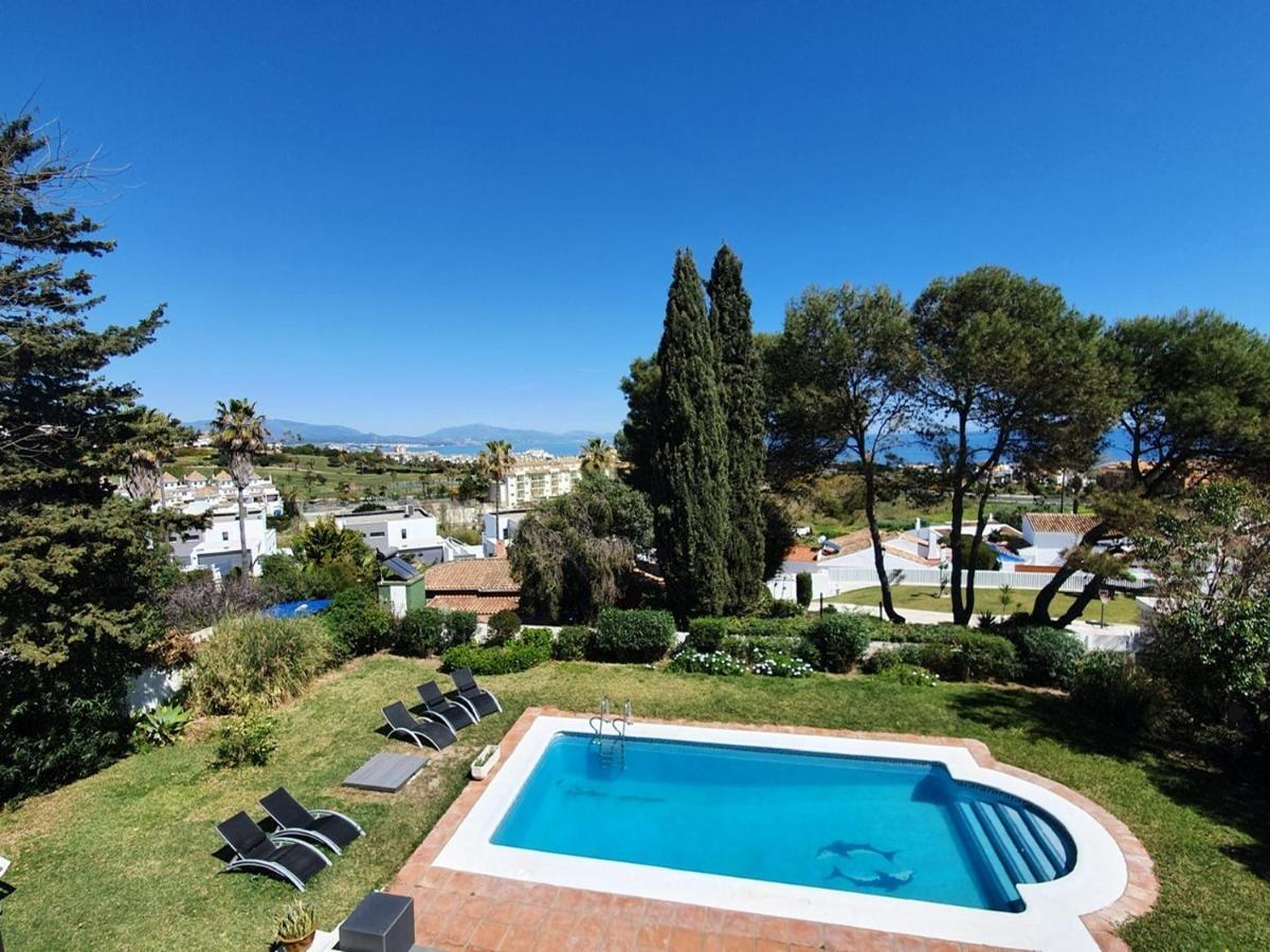 Beautiful 5 Bedroom Villa With Private Pool With Stunning Sea Views, Walking Distances To Shops Restaurants Beach Manilva Zewnętrze zdjęcie